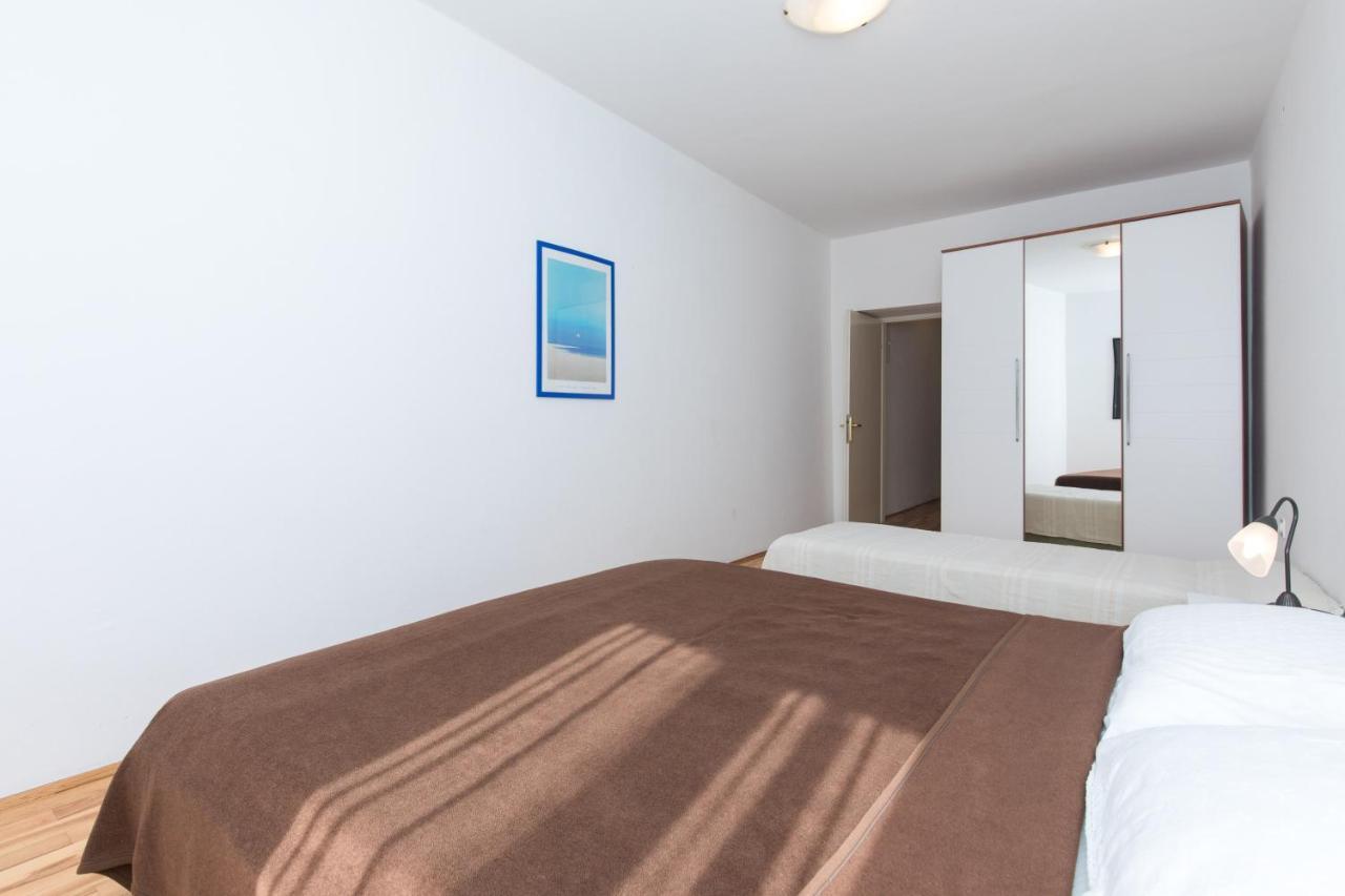 Apartments Darko Near The Sea Baska  Exterior photo