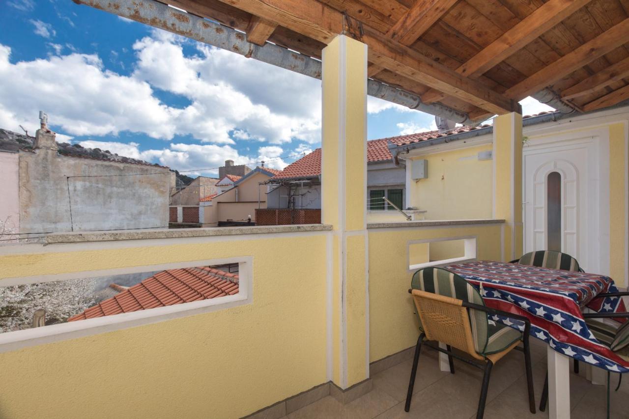 Apartments Darko Near The Sea Baska  Exterior photo